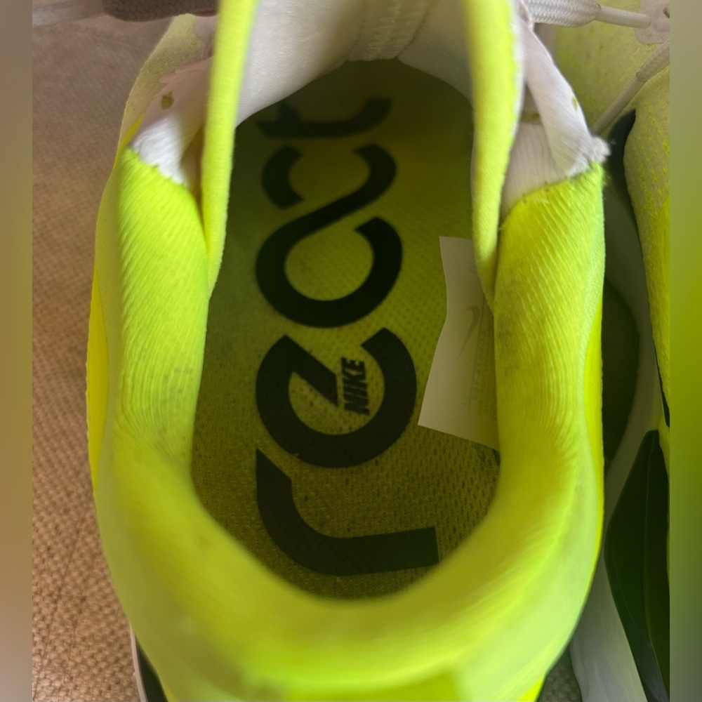 Nike Women's Odyssey React Running Shoes Bright Green AO9820-103 Size 7.5 - Picture 10 of 13